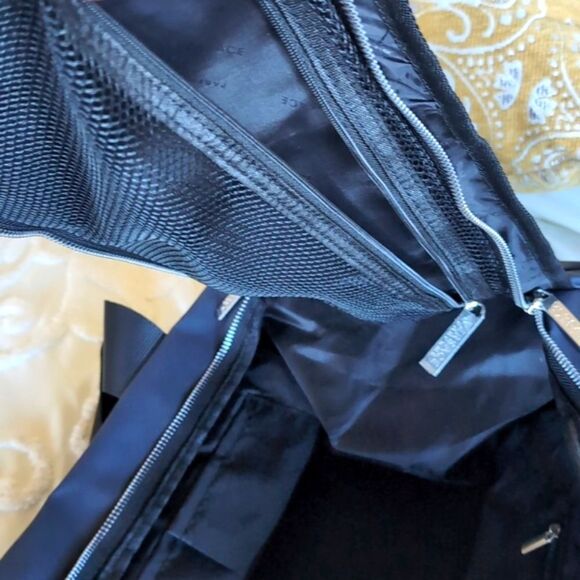 VERSACE Luxury Parfums Travel/ Weekender Tote/ Backpack Duffle NWOT - Picture 14 of 16